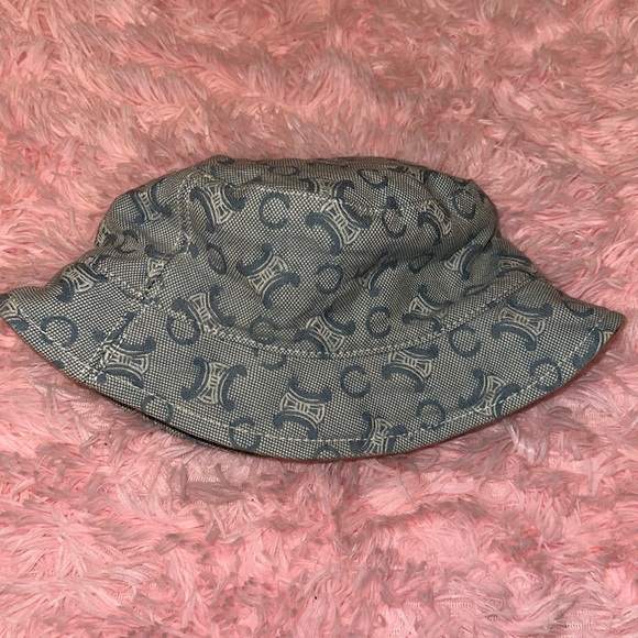 Celine bucket hat - Picture 1 of 4